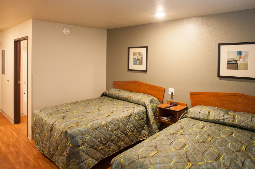Woodspring Suites Odessa Exterior foto
